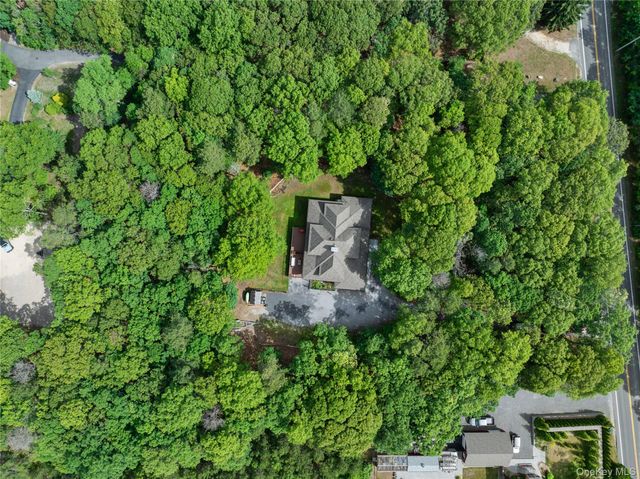 490 Wading River Road, Manorville, NY 11949