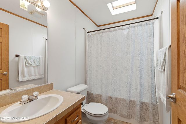 60 Mobile Lane, Toms River, NJ 08755
