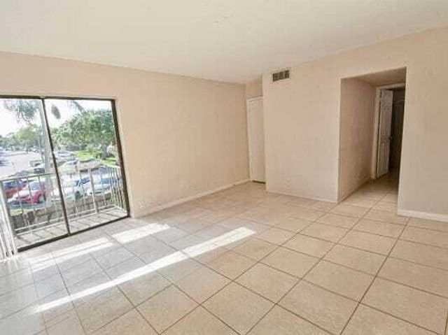 2168 White Pine Circle D, Greenacres, FL 33415