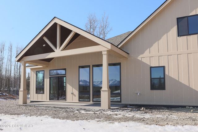 10407 E Arkose Peak Drive, Palmer, AK 99645