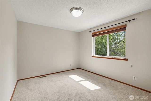13459 SE 250th Court, Kent, WA 98042