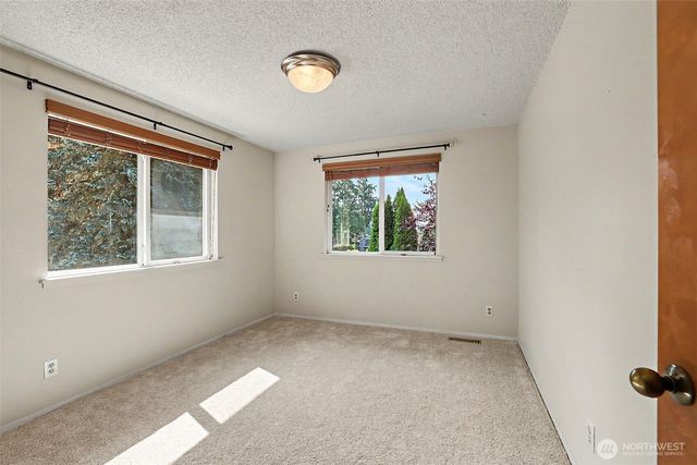 13459 SE 250th Court, Kent, WA 98042
