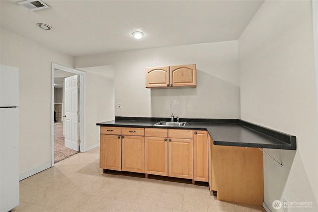 13459 SE 250th Court, Kent, WA 98042
