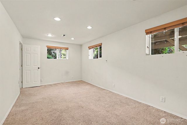 13459 SE 250th Court, Kent, WA 98042