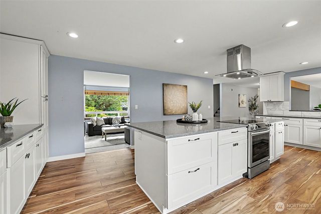 13459 SE 250th Court, Kent, WA 98042