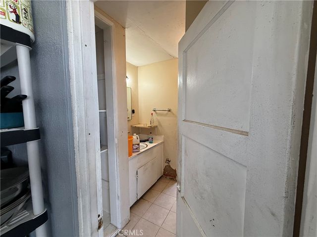 7720 Alder Avenue, Fontana, CA 92336