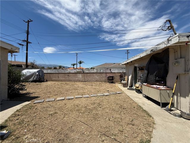 7720 Alder Avenue, Fontana, CA 92336
