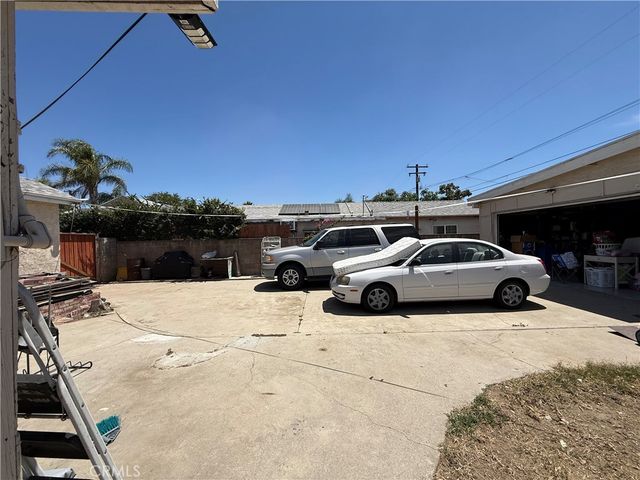 7720 Alder Avenue, Fontana, CA 92336