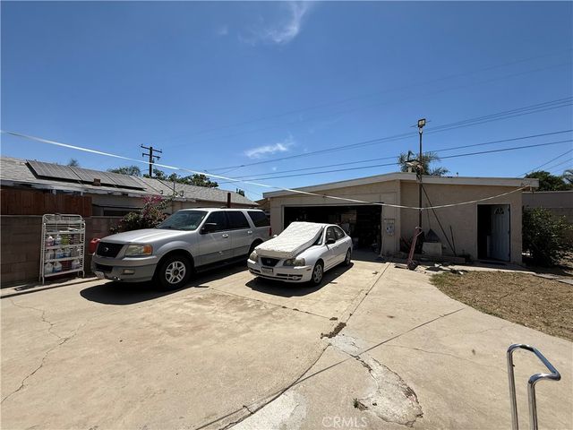 7720 Alder Avenue, Fontana, CA 92336