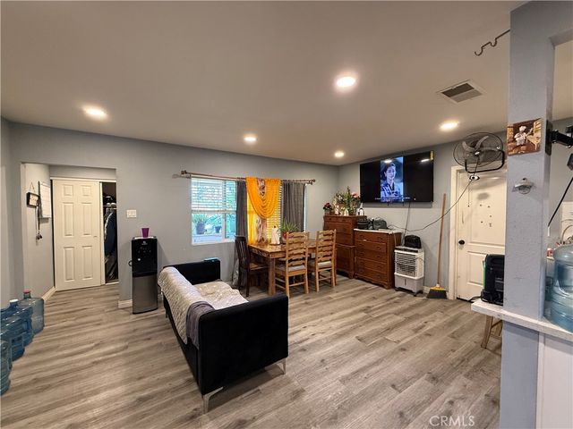 7720 Alder Avenue, Fontana, CA 92336