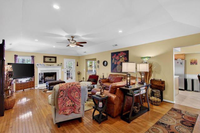 611 Fisherman'S Bend, Mount Pleasant, SC 29464