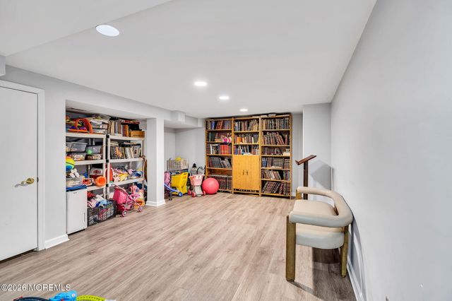 73 E Connecticut Concourse, Jackson, NJ 08527