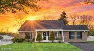 73 E Connecticut Concourse, Jackson, NJ 08527