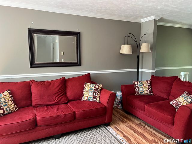 925 Oronoke Road 11E, Waterbury, CT 06708