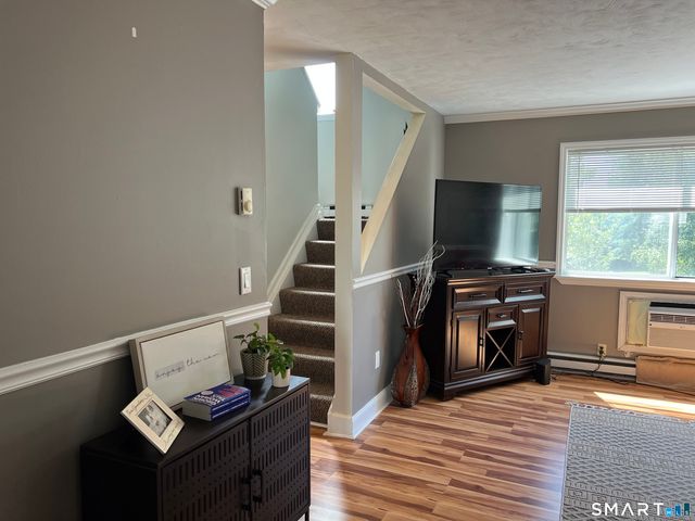 925 Oronoke Road 11E, Waterbury, CT 06708