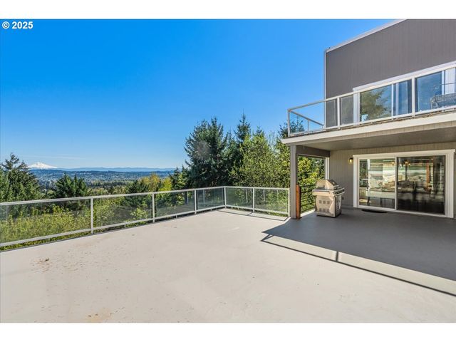 19768 WILDWOOD Dr, West Linn, OR 97068
