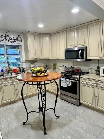 550 W Granada Court, Ontario, CA 91762