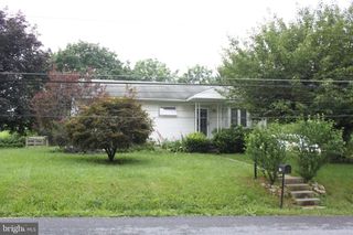 176 FLORENCE DR, Harrisburg, PA 17112