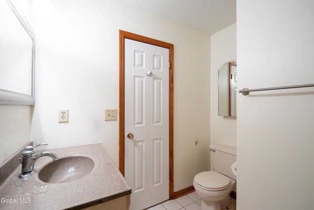 2013 Rosedale Way, Guilderland, NY 12303