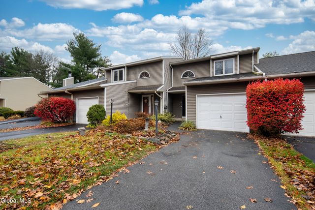 2013 Rosedale Way, Guilderland, NY 12303