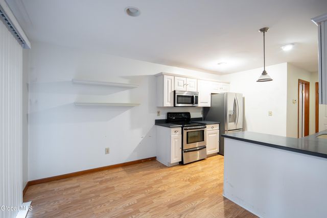 2013 Rosedale Way, Guilderland, NY 12303