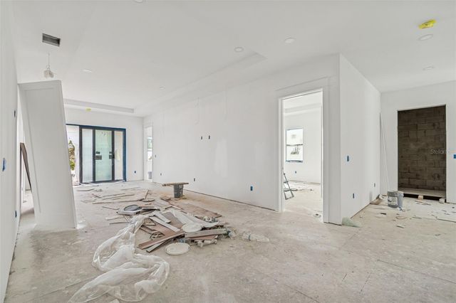 211 S OCCIDENT STREET, Tampa, FL 33609