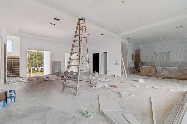 211 S OCCIDENT STREET, Tampa, FL 33609