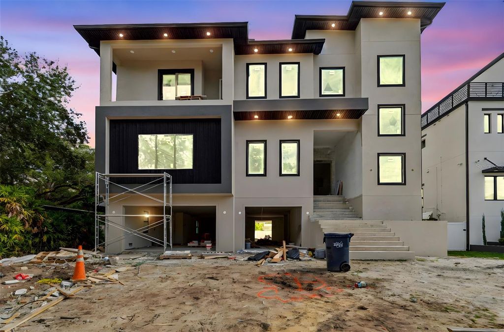 211 S OCCIDENT STREET, Tampa, FL 33609