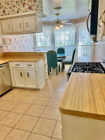 13415 Highland Castle Lane, Houston, TX 77015
