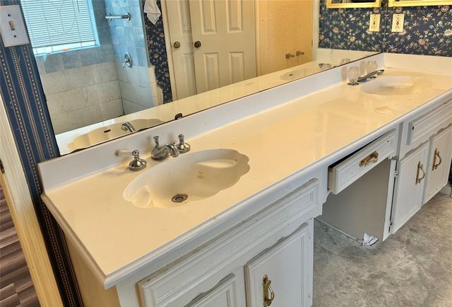 13415 Highland Castle Lane, Houston, TX 77015