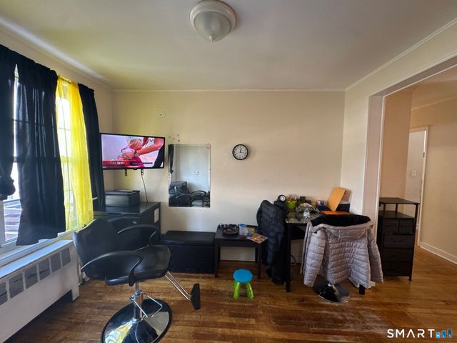 211 Louisiana Avenue D, Bridgeport, CT 06610