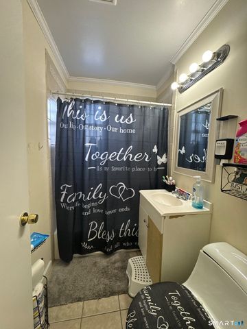 211 Louisiana Avenue D, Bridgeport, CT 06610