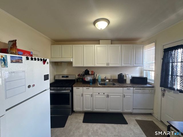 211 Louisiana Avenue D, Bridgeport, CT 06610