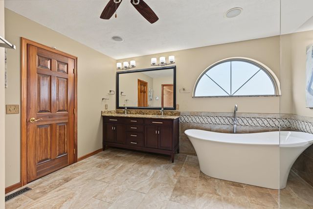 3612 Mariners Way, Lewis Center, OH 43035