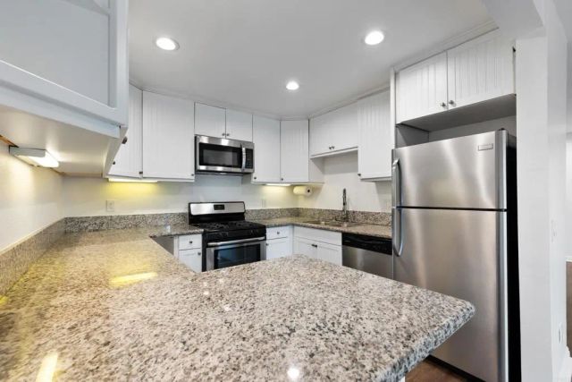 996 Marlin Drive, Vista, CA 92084