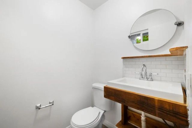 996 Marlin Drive, Vista, CA 92084