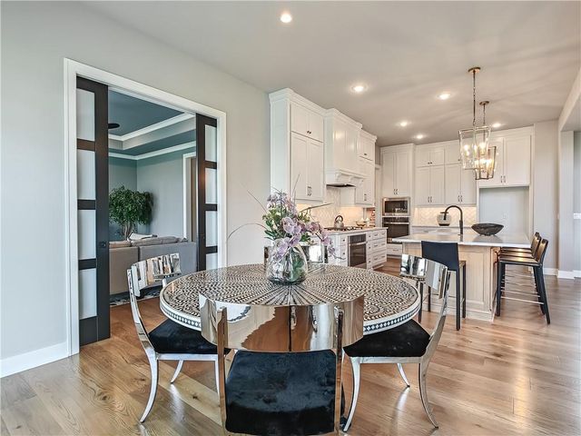 17212 Nieman Road, Overland Park, KS 66221