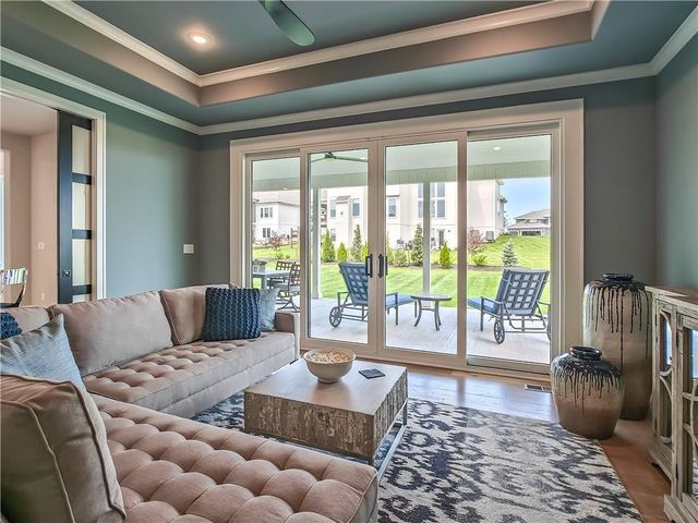 17212 Nieman Road, Overland Park, KS 66221