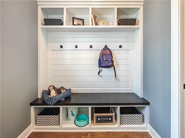 17212 Nieman Road, Overland Park, KS 66221