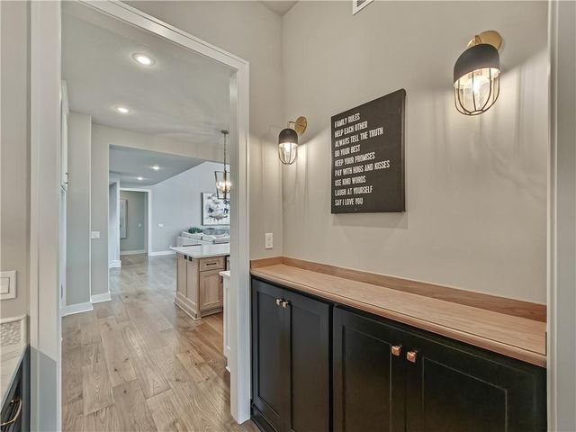 17212 Nieman Road, Overland Park, KS 66221