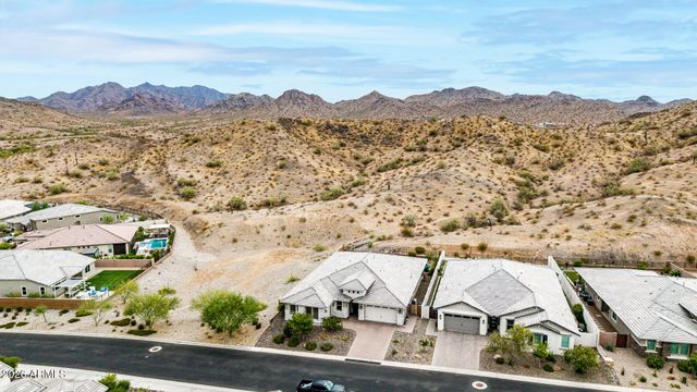 16601 W FAWN Drive, Goodyear, AZ 85338
