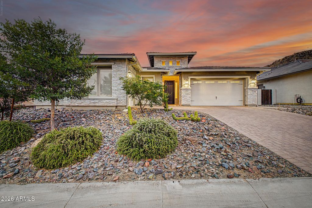 16601 W FAWN Drive, Goodyear, AZ 85338