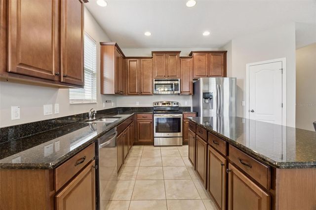 1134 WHITE WATER BAY DRIVE, Groveland, FL 34736