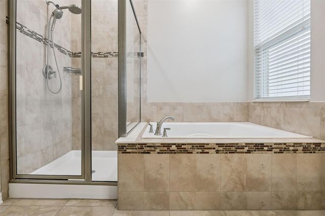 1134 WHITE WATER BAY DRIVE, Groveland, FL 34736