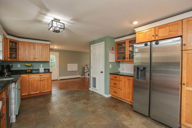 2 Faucher Road, Londonderry, NH 03053