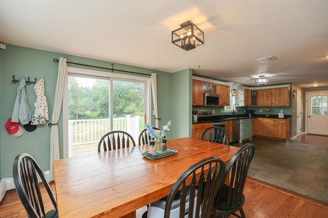 2 Faucher Road, Londonderry, NH 03053