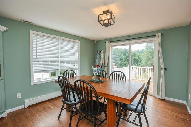 2 Faucher Road, Londonderry, NH 03053