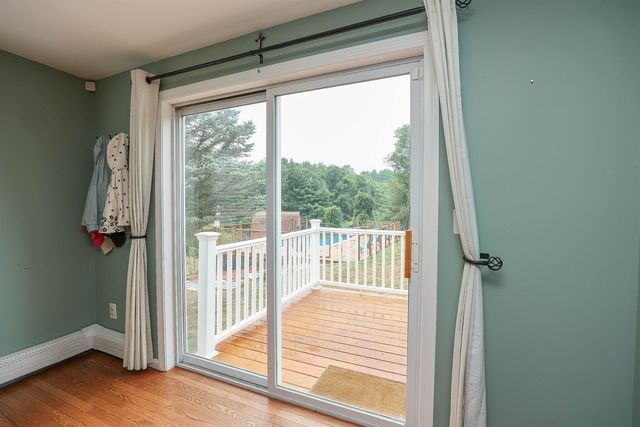 2 Faucher Road, Londonderry, NH 03053