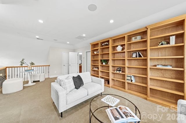 14817 High Bluff Court, Charlotte, NC 28278