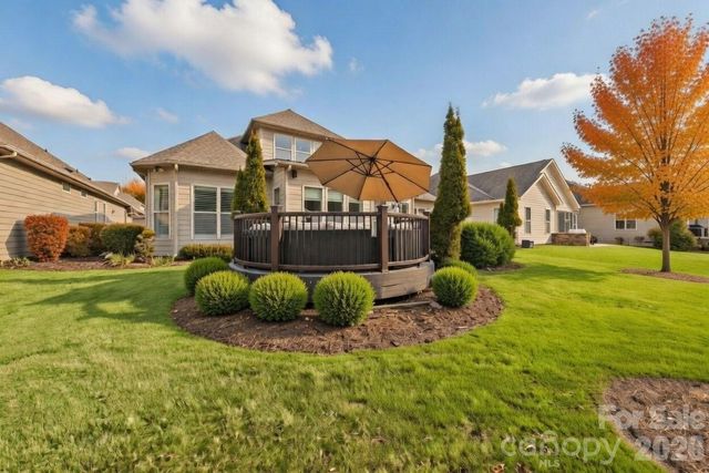 14817 High Bluff Court, Charlotte, NC 28278